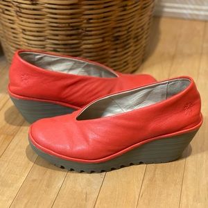 Fly London Yaz Slip On Wedge Euro Size 41